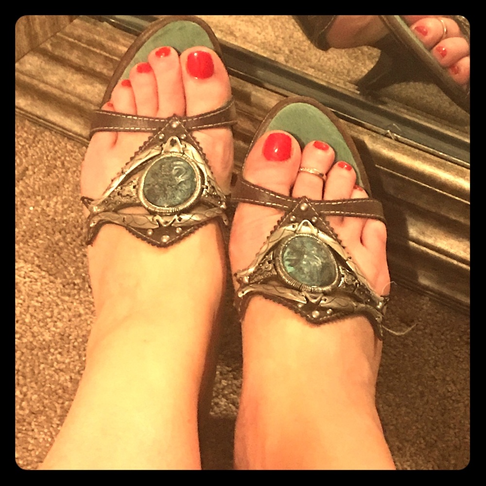 VICINI- Brown & Turquoise open toe heel